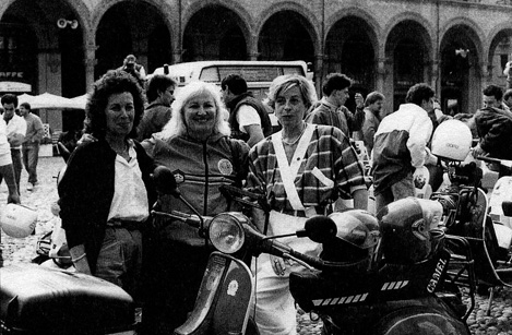 1984, Eurovespa a Verona. Giovanna Boschetti, Laura Garosi e Christa Solbach